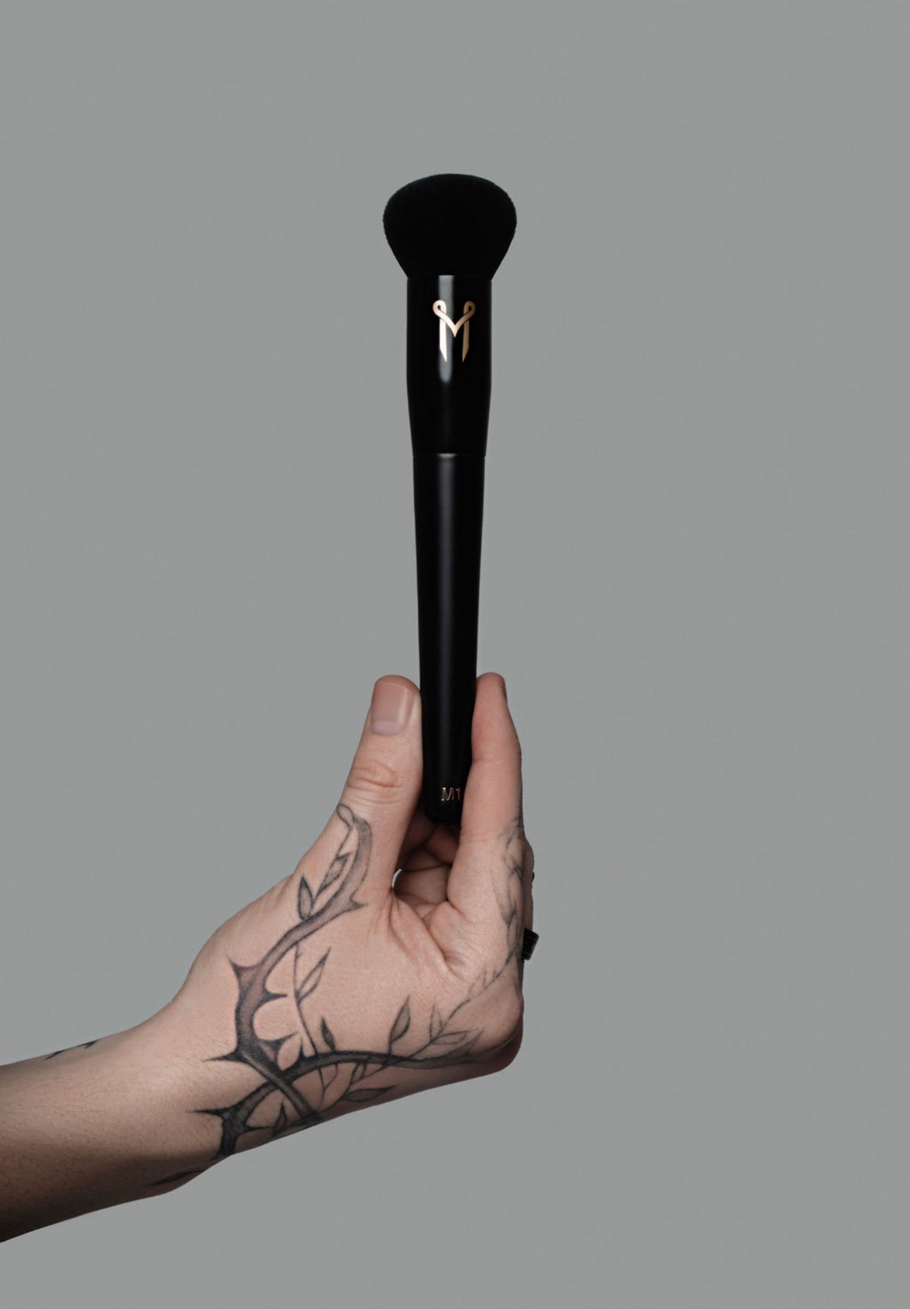 M1-Foundation Brush